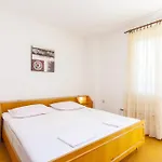 Kumpar Appartamento Makarska