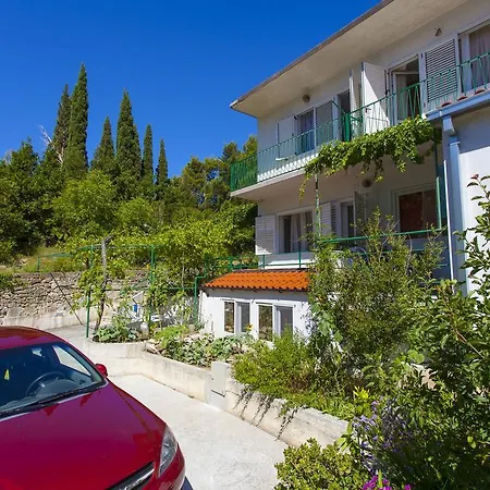 Kumpar Apartament *