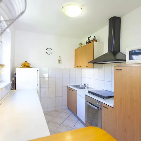 Kumpar * マカルスカ